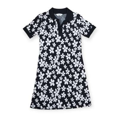 dívčí šaty černobílé květiny